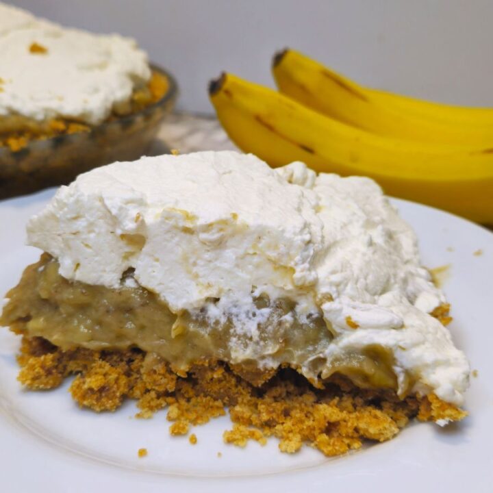 a slice of banana cream pie on a plate