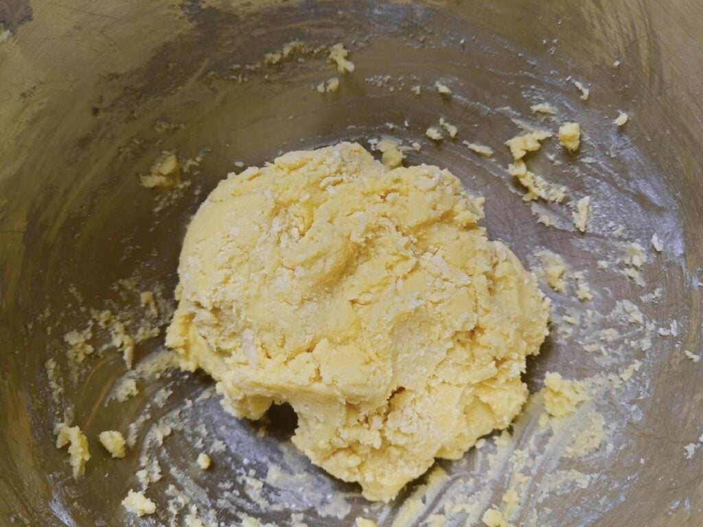 almond melting moment dough